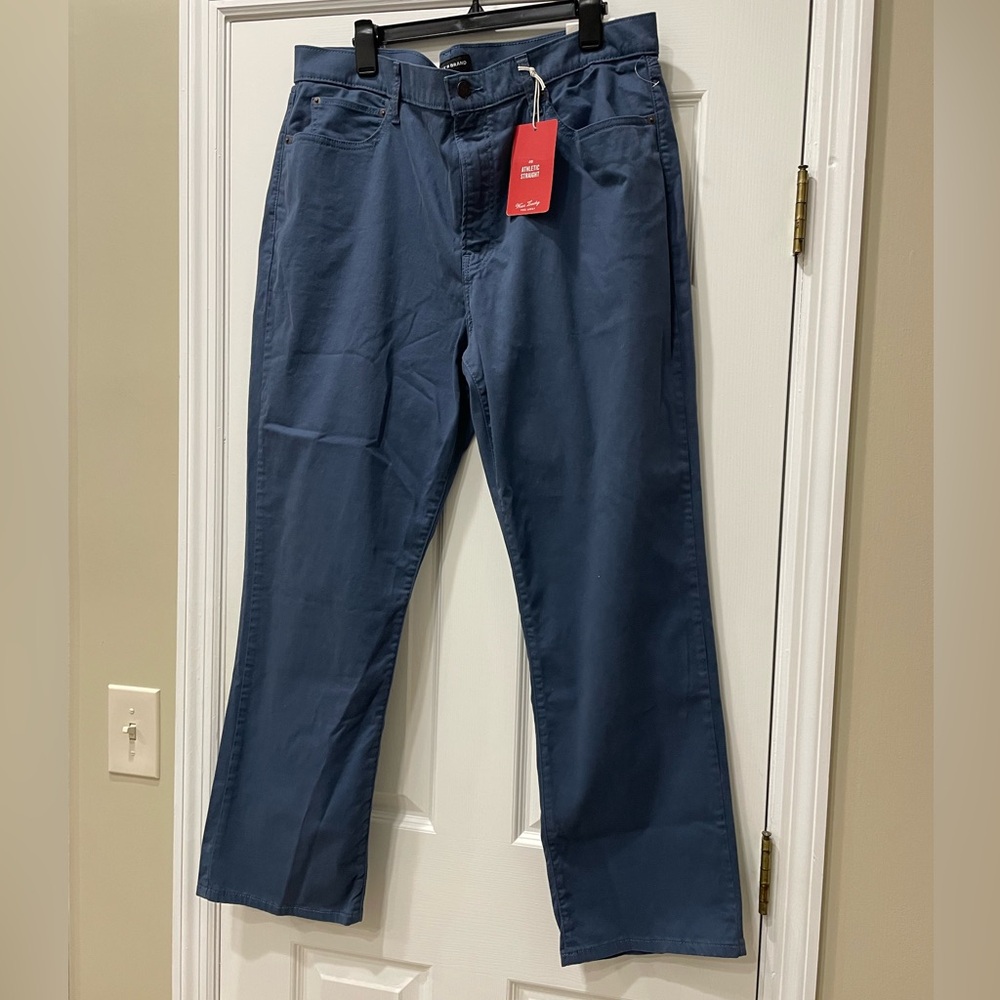 NWT Lucky Brand 410 Athletic Straight pants size 38 x 30